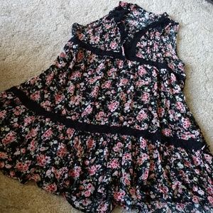 EUC Floral Summer Dress
